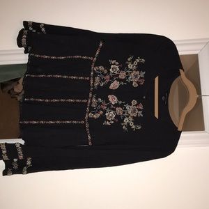 American eagle embroidered top!